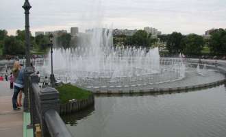 Светомузыкальный фонтан в Царицыно
